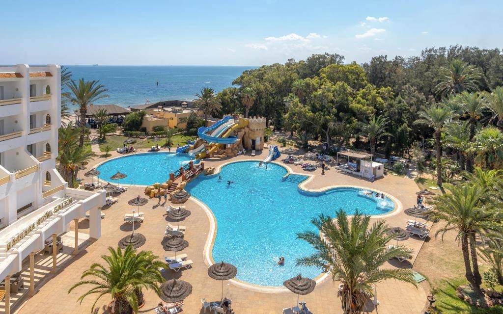 هتل مرحبا رویال سالم